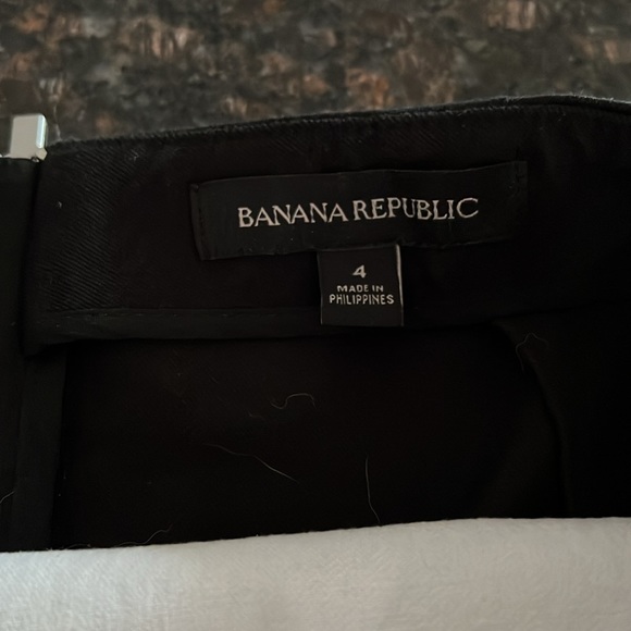 Banana republic skirt, size 4 - Picture 3 of 3